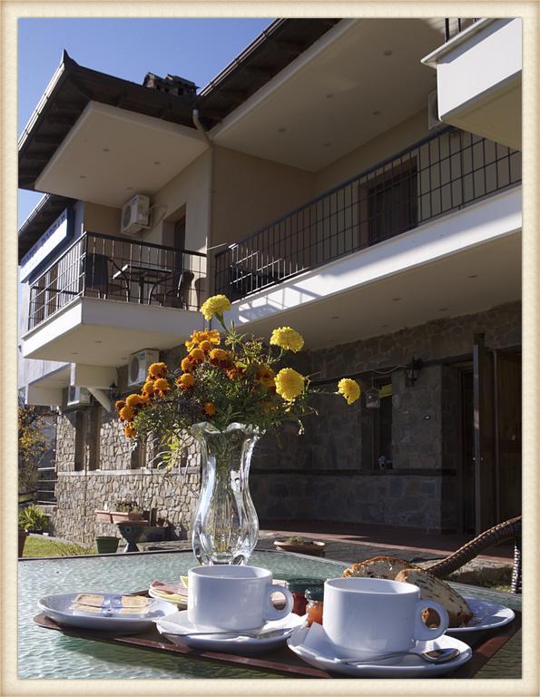 Voreas Hotel Loutraki  Ngoại thất bức ảnh